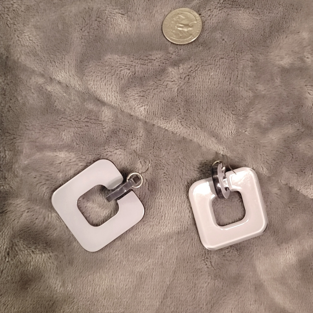 Plastic Square Gray Earrings - image 1